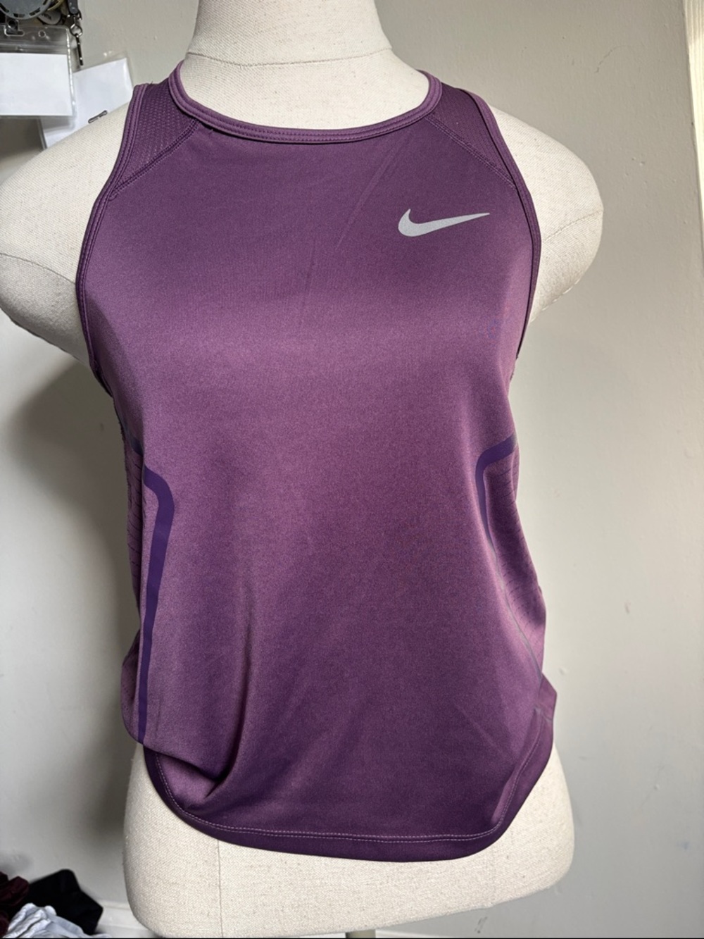Nike Women’s Purple Racerback Athletic Tank Top